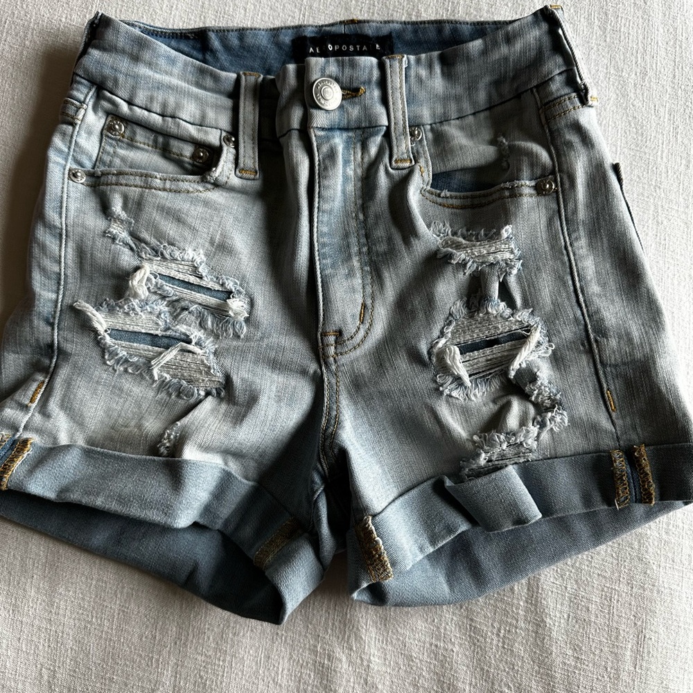 Aeropostale Women's High Rise Curvy Midi Denim Shorts Size 0